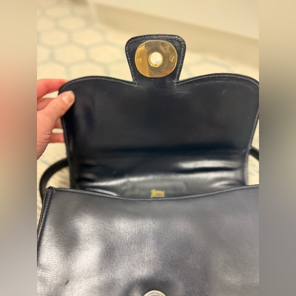 GUCCI Unisex Vintage Rare 70’s/80’s Adjst. Strap Navy Leather Shoulder Handbag - Picture 12 of 16